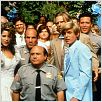 Mais qui a tué Mona ? : photo Danny DeVito, Neve Campbell, Nick Gomez