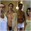 Ni pour, ni contre (bien au contraire) : photo Marie Gillain, Simon Abkarian, Vincent Elbaz, Zinedine Soualem