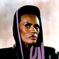 Dangereusement vôtre : photo Grace Jones, John Glen