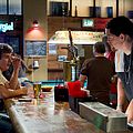 Photo Jeremy Allen White, Steve Howey