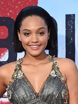 Kiersey Clemons