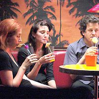 Mientras tanto : photo Diego Lerman, Sergio Boris, Valeria Bertuccelli