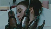 <strong>Freddy - Les Griffes de la nuit</strong> Bande-annonce (2) VO