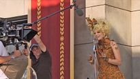 Hunger Games : L'embrasement - MAKING OF VOST "La robe papillon"