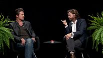Brad Pitt : l'interview absurde entre deux fougères