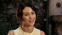 La Promesse d'une vie - BONUS VOST "Olga Kurylenko présente son personnage"