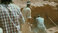 Pyramide - EXTRAIT VOST "Ouverture de la Pyramide"