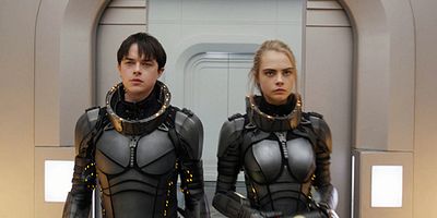Cara Delevingne et Dane DeHaan réagissent aux tweets de Luc Besson sur le tournage de Valérian