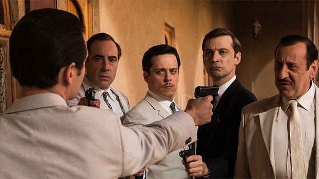 Au Service De La France Saison 2 Streaming Au service de la France Saison 2 - AlloCiné