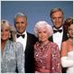 Dynastie : photo Barbara Stanwyck, Charlton Heston, John Forsythe, Linda Evans, Stephanie Beacham