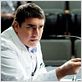 Monday Mornings : photo Alfred Molina