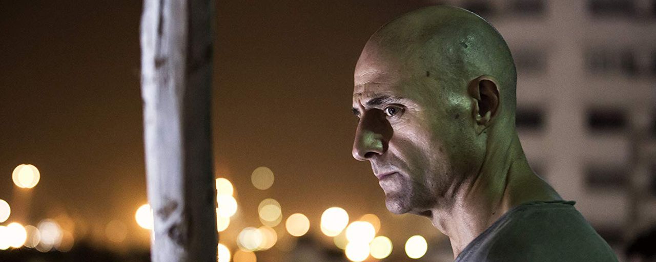 Deep State : "Une histoire suffisamment intéressante et complexe pour attirer l'attention du public" selon Mark Strong