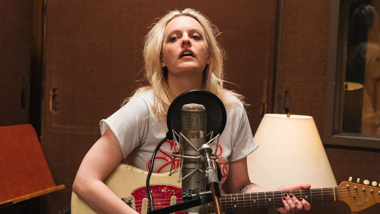 Après The Handmaid’s Tale, Elisabeth Moss rockstar torturée dans la bande-annonce de Her Smell