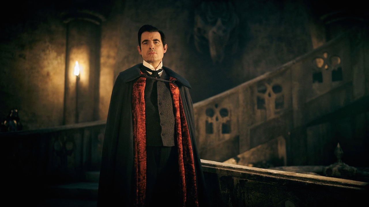 Dracula sur Netflix : que vaut la nouvelle série des créateurs de Sherlock et Doctor Who ?