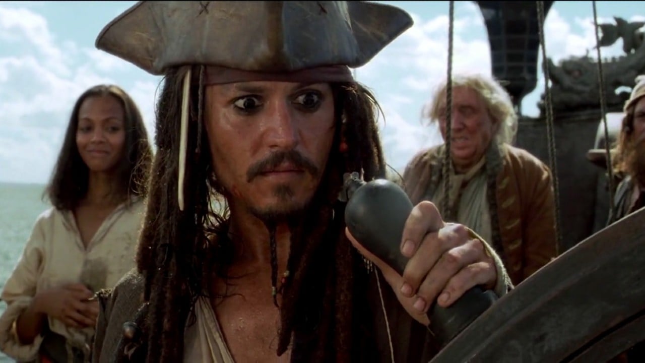 Pirates des Caraïbes : un chapeau en caoutchouc, les secrets du Black Pearl... Les Souvenirs de Tournage du film sur Disney+