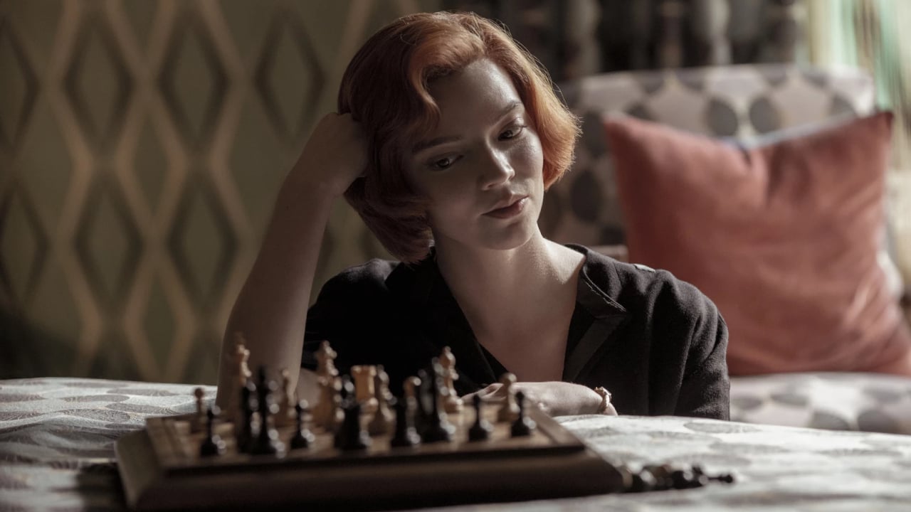 Le Jeu de la Dame sur Netflix : on décrypte la série avec Marie Sebag, grand maître international d'échecs