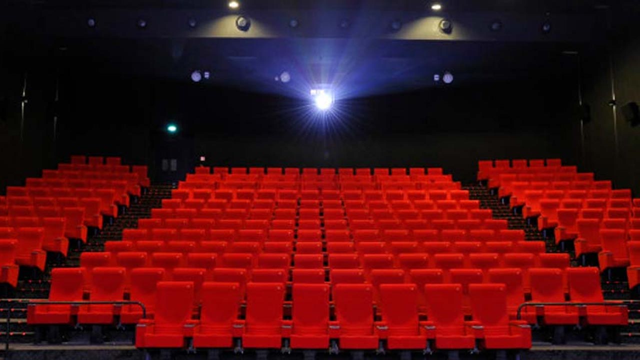 Réouverture des cinémas : jauges, couvre-feu, confiserie… Tout savoir sur le retour en salles – Actus Ciné