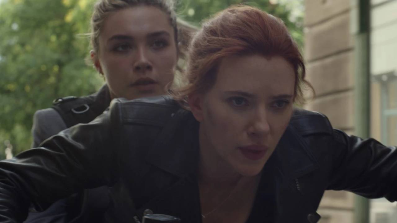 Extrait Black Widow : Scarlett Johansson et Florence Pugh en pleine course-poursuite