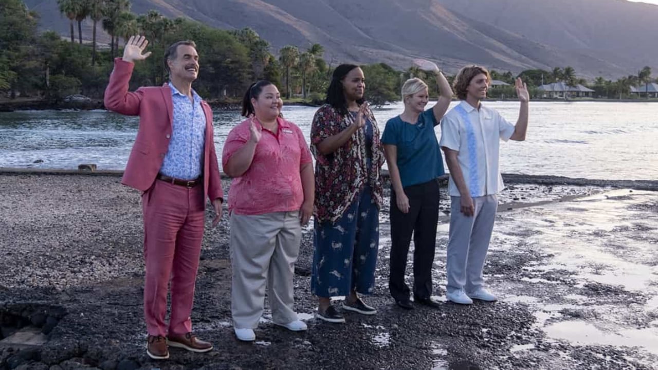 Bande-annonce The White Lotus sur OCS : après Dirty John, Connie Britton passe ses vacances à Hawaï
