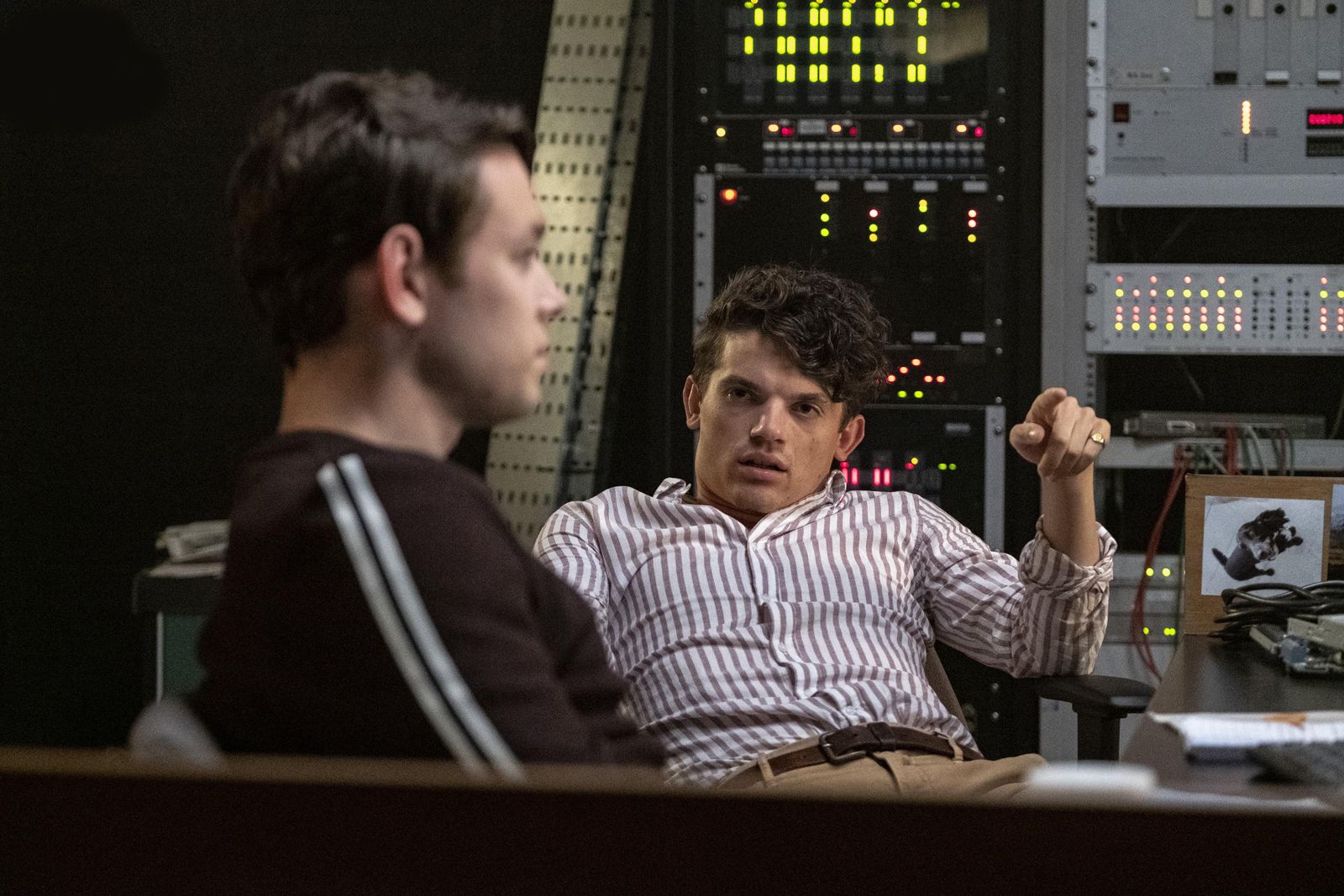 Killing Eve Photo Edward Bluemel, Sean Delaney 82 sur 124 AlloCiné