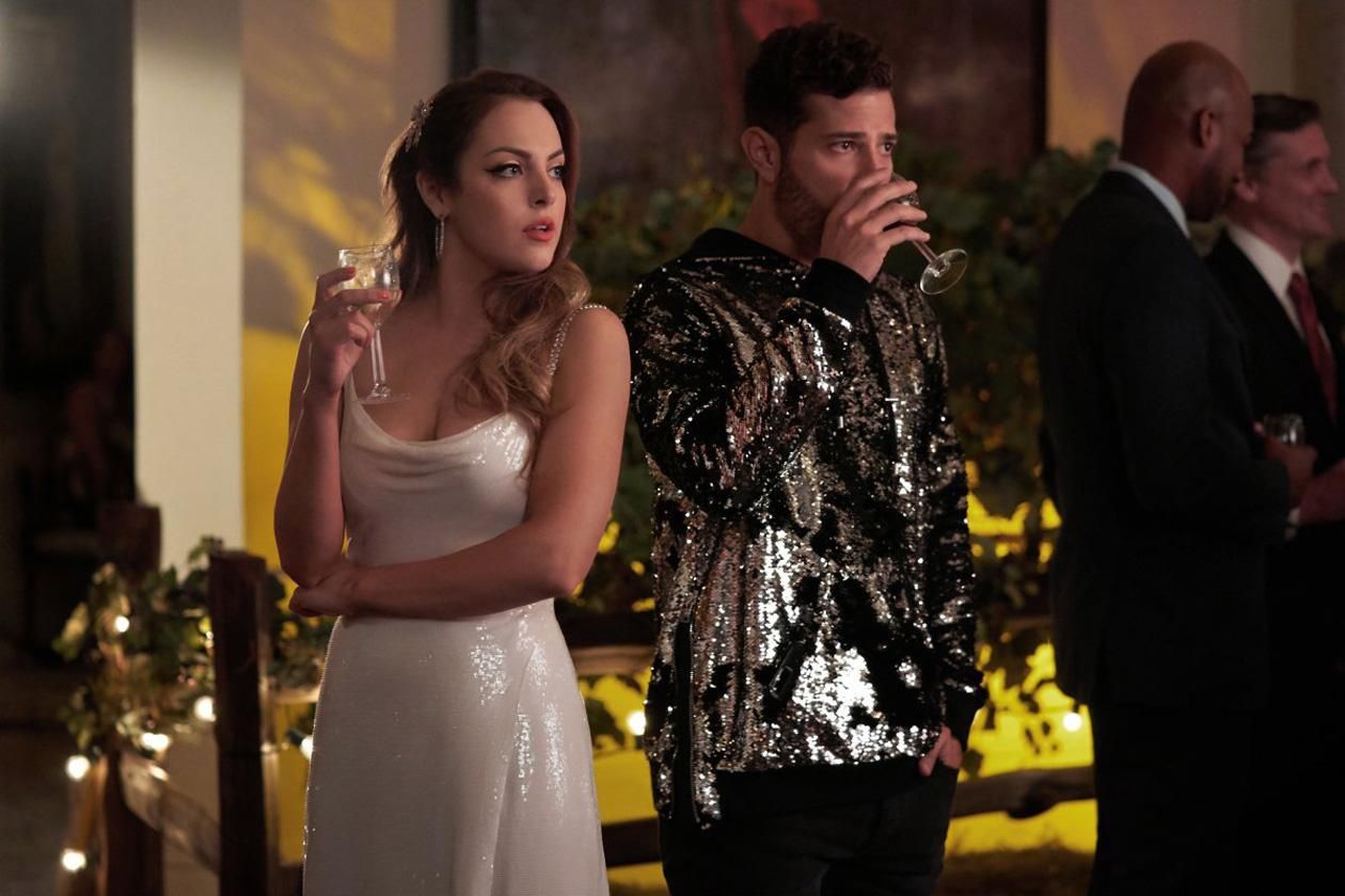 Films Et Séries Tv Avec Elizabeth Gillies Dynastie (2017) : Photo Elizabeth Gillies, Rafael de la Fuente - 64 sur