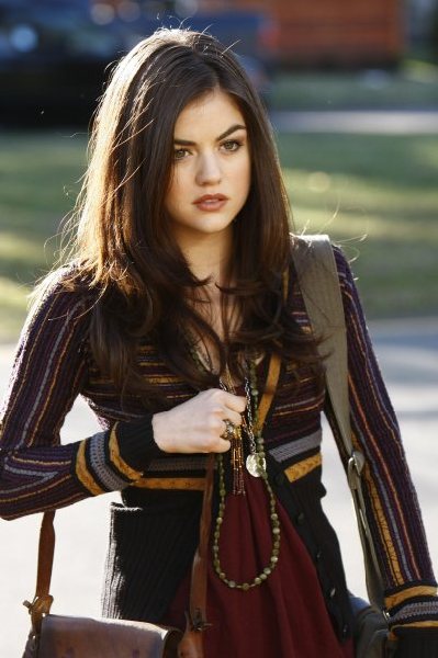 Photo De Lucy Hale Pretty Little Liars Photo Lucy Hale Allociné 