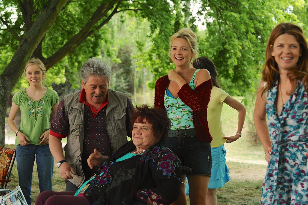 Photo De Virginie Efira Une Famille A Louer Photo Virginie Efira Allocine