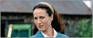 Andie MacDowell diabolique dans "What would Jane do"