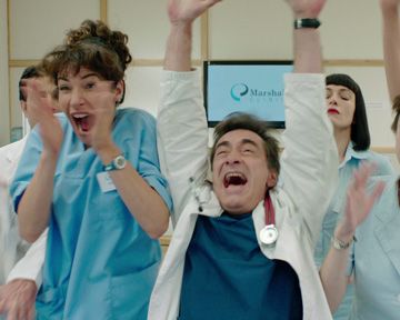 <strong>La Clinique de l'amour !</strong> Teaser (2) VF
