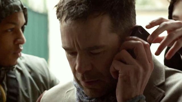 <strong>SMS</strong> Bande-annonce VF