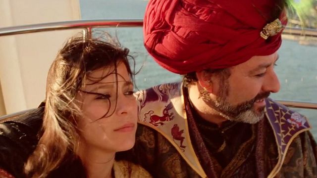 <strong>Les mille et une nuits - L'Enchanté</strong> Bande-annonce VO