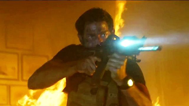 13 Hours Film Streaming Vf Trailer du film 13 Hours - 13 Hours Bande-annonce teaser VF - AlloCiné