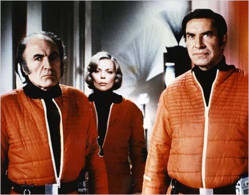 Cosmos 1999 : photo Barbara Bain, Martin Landau