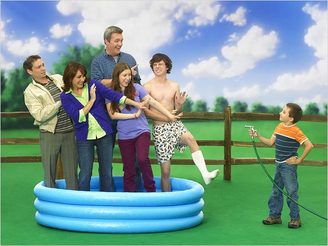The Middle : Photo Atticus Shaffer, Charlie McDermott, Chris Kattan, Eden Sher, Neil Flynn
