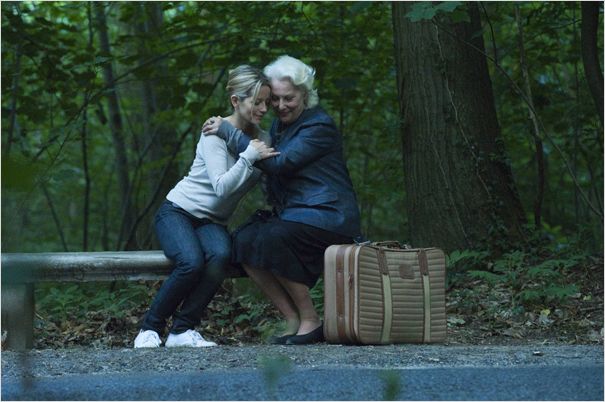L'Internat : photo Bernadette Lafont, Laure Marsac