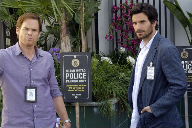 Photo Michael C. Hall, Santiago Cabrera