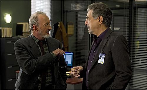 Esprits criminels : photo Joe Mantegna, Robert Englund