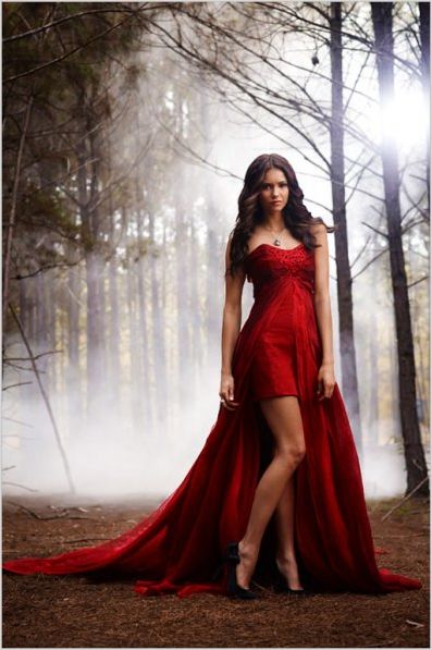 Vampire Diaries : photo Nina Dobrev