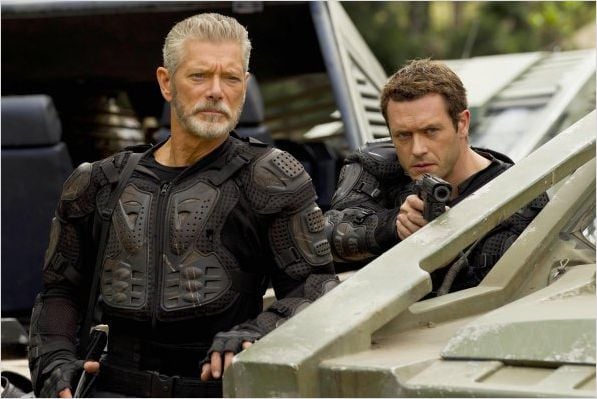 Terra Nova : photo Jason O'Mara, Stephen Lang