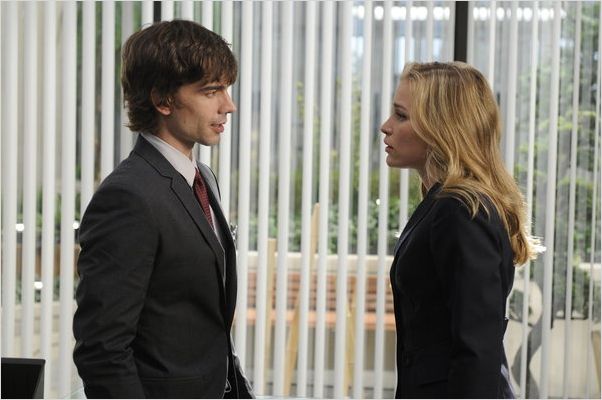 Covert Affairs : photo Christopher Gorham, Piper Perabo