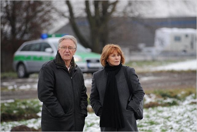 Films Et Séries Tv Avec Senta Berger Photo de Senta Berger dans la série Unter Verdacht : Photo 25 sur 26