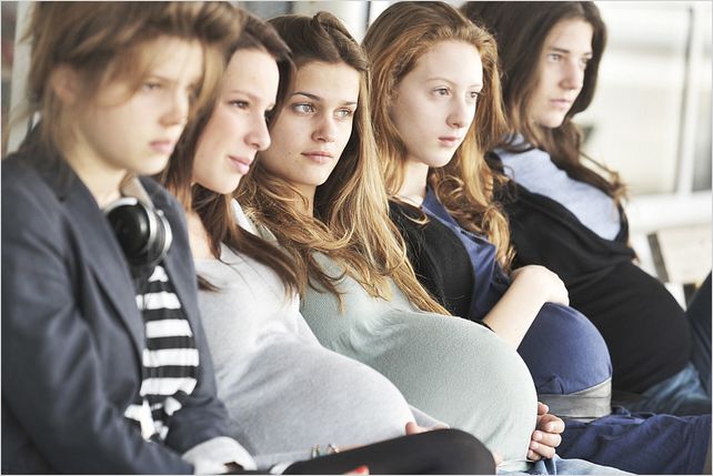 17 filles : photo Delphine Coulin, Muriel Coulin