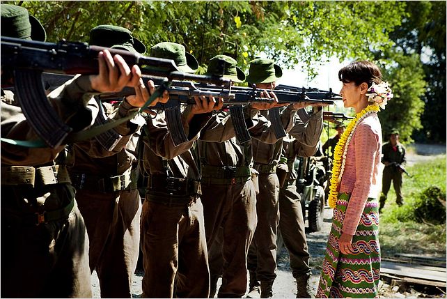 The Lady : photo Luc Besson, Michelle Yeoh