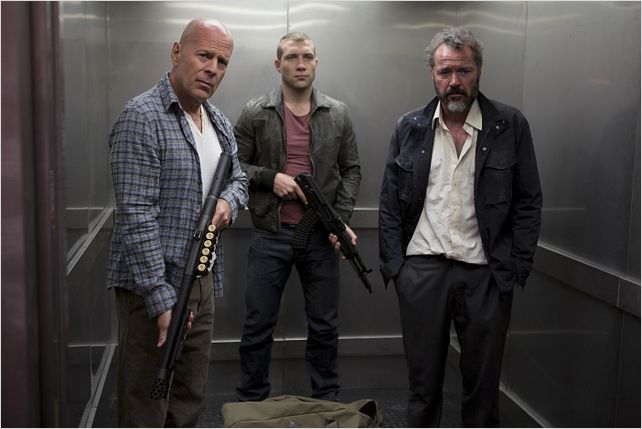 Die Hard : belle journée pour mourir : Photo Bruce Willis, Jai Courtney, Sebastian Koch