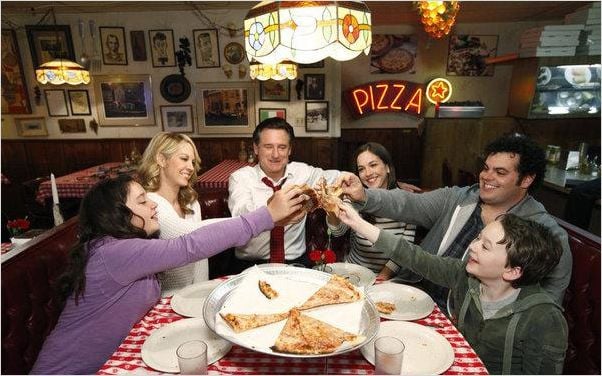 1600 Penn : photo Amara Miller, Benjamin Stockham, Bill Pullman, Jenna Elfman, Josh Gad