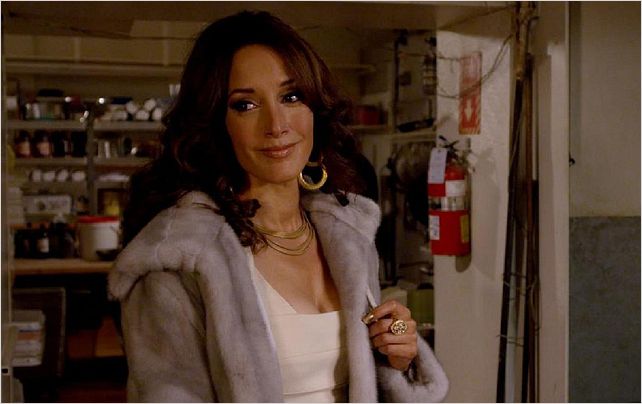 Films Et Séries Tv Avec Jennifer Beals Photo de Jennifer Beals dans la série The Mob Doctor : Photo 30 sur 55