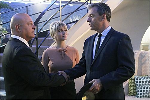 Photo Michael Chiklis, Michael Wiseman, Sarah Jones