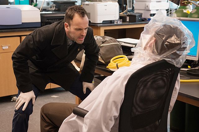 Elementary - Season 2 - Episode 18 - Photo