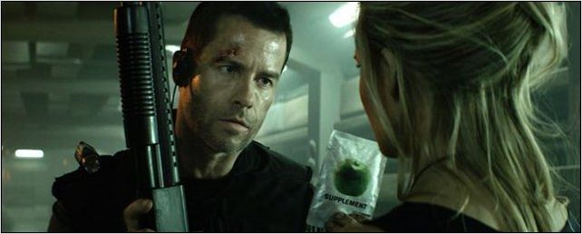Guy Pearce est tout violet !