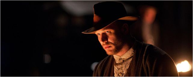 Premier aperçu de Tom Hardy dans "Mad Max" ! [PHOTO]